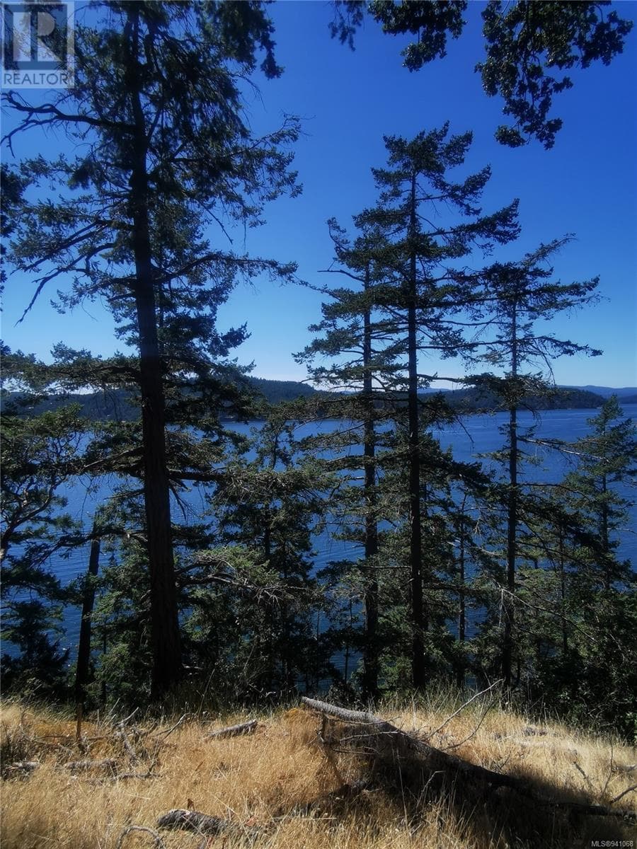 Lot 9 Beechwood Dr — Mayne Island, British Columbia - Main photo