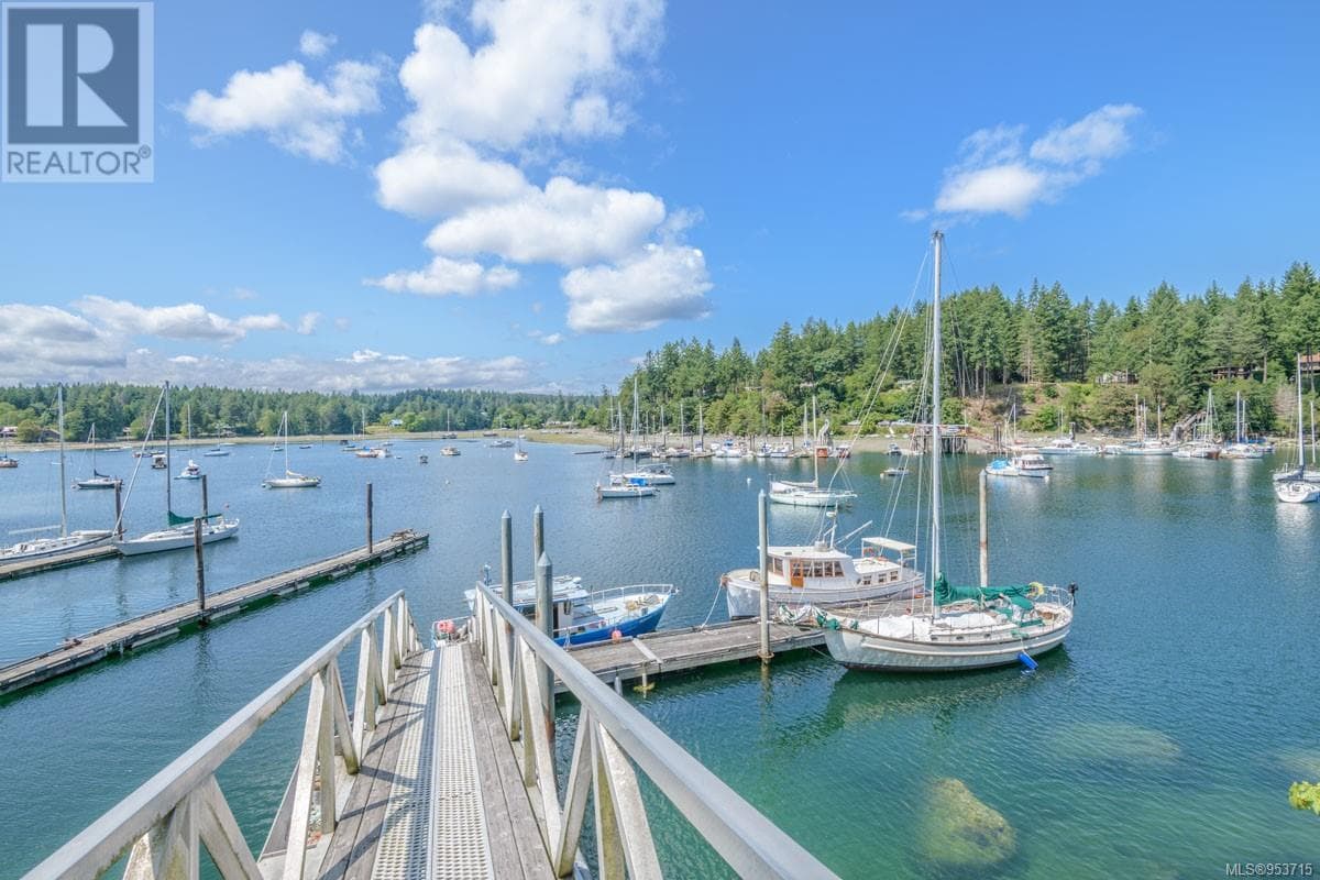 1905 Martin Rd — Gabriola Island, British Columbia - Main photo