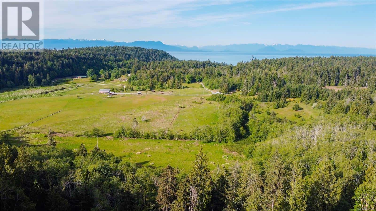 0 Spruce Ave — Gabriola Island, British Columbia - Photo 2 of 15