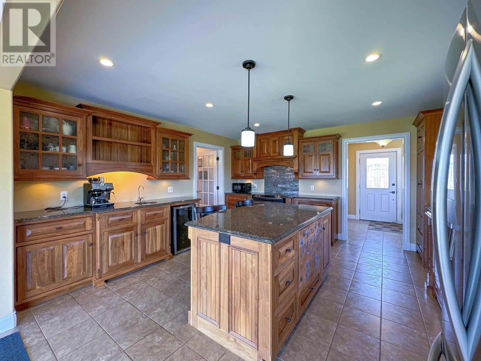 102 Patti Lane — Fort Augustus, Prince Edward Island - Photo 4 of 42