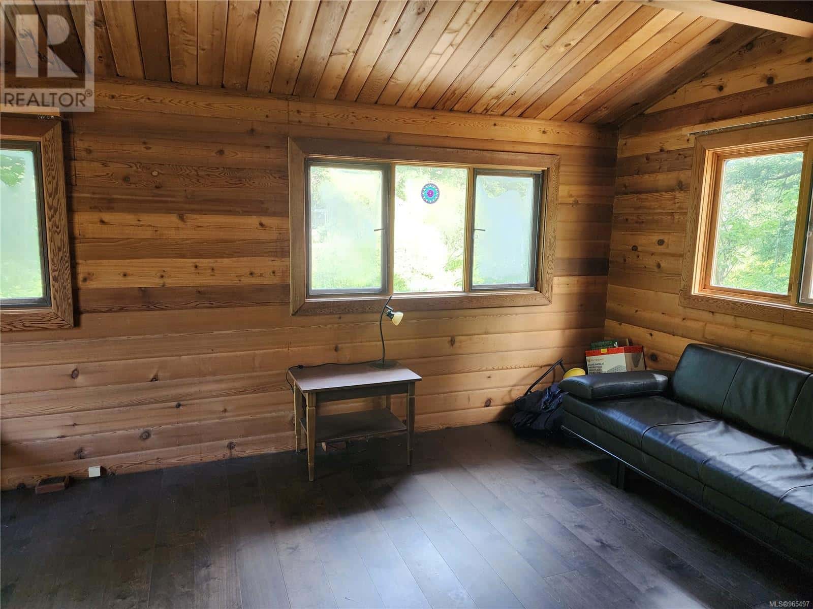 605 South Rd — Gabriola Island, British Columbia - Photo 4 of 10