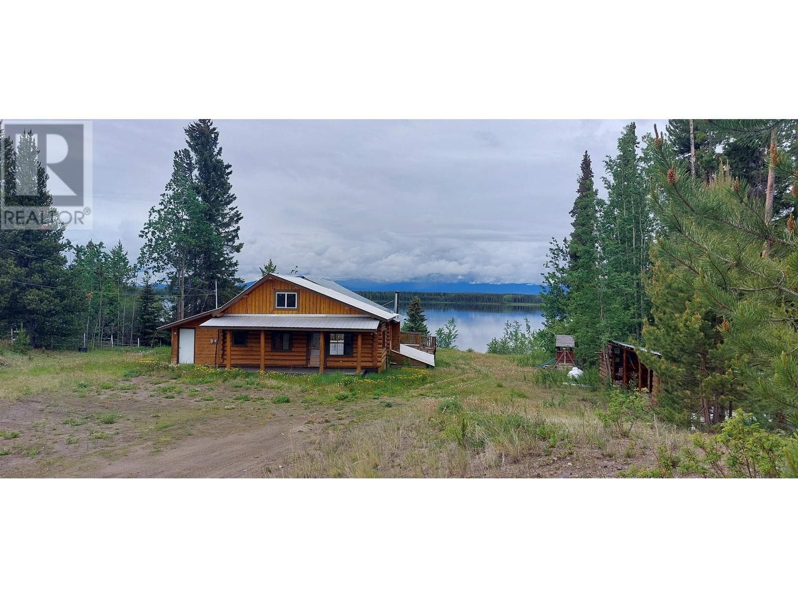 2757 REED ROAD — Chilcotin, British Columbia - Main photo