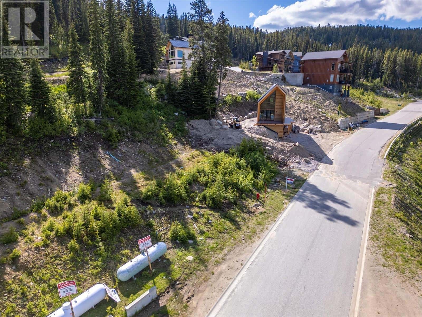 244 Creekview Road Lot# 1 — Apex Mountain, British Columbia - Photo 4 of 46