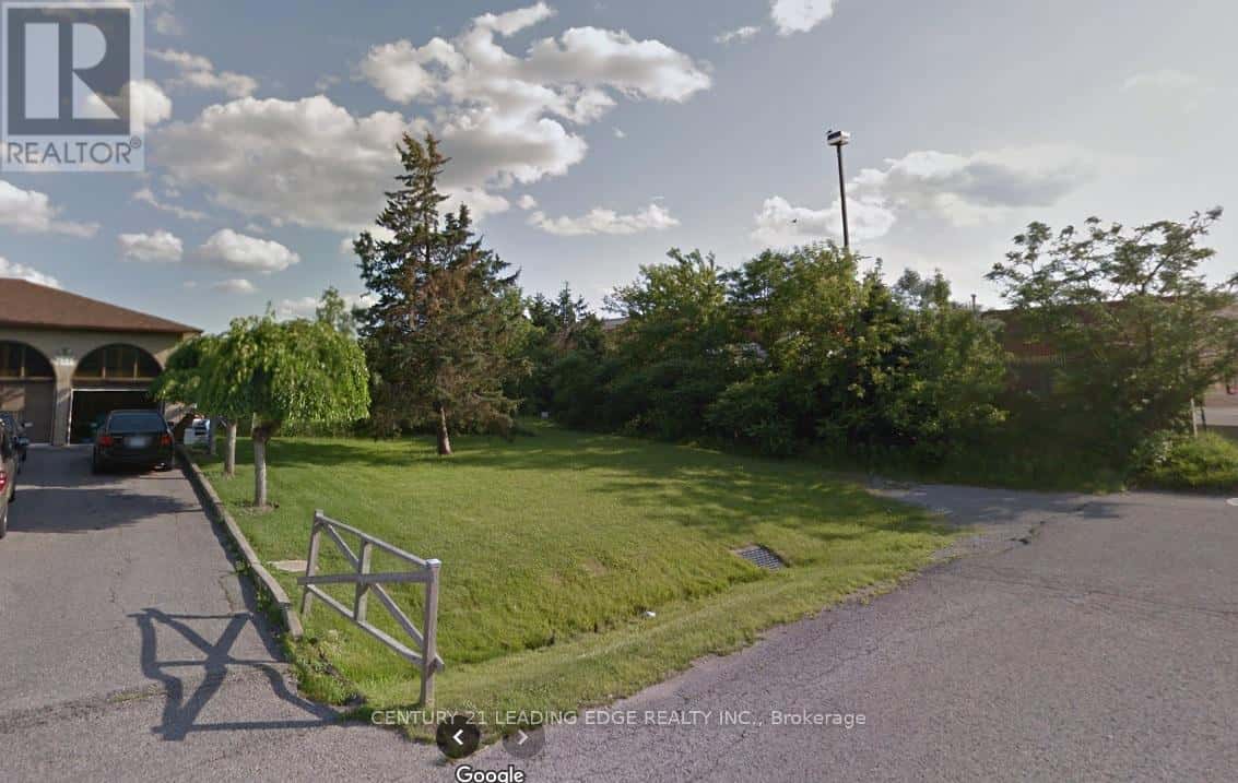 267 OLD SIXTEENTH AVENUE — Richmond Hill (Doncrest), Ontario - Photo 2 of 3