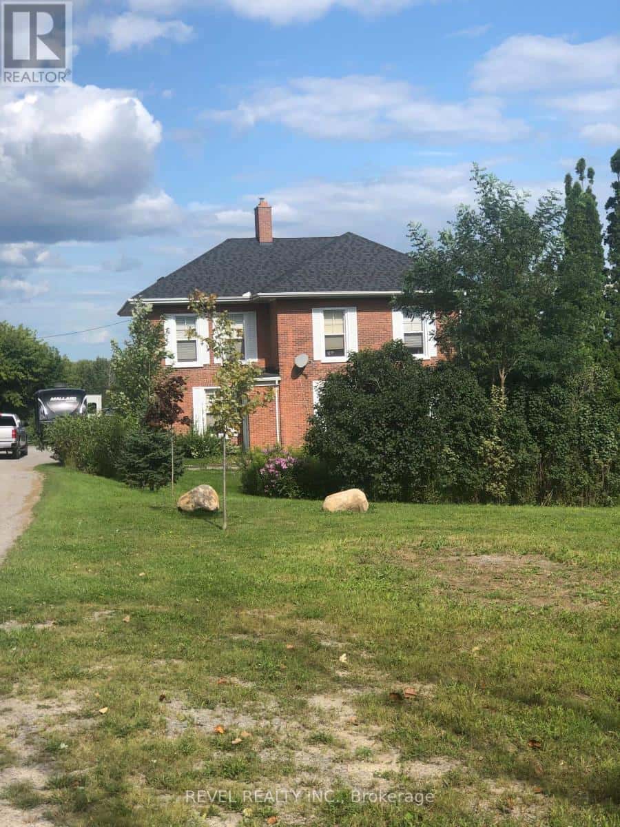 917 COUNTY ROAD 10 — Cavan Monaghan (Cavan Twp), Ontario - Photo 2 of 9