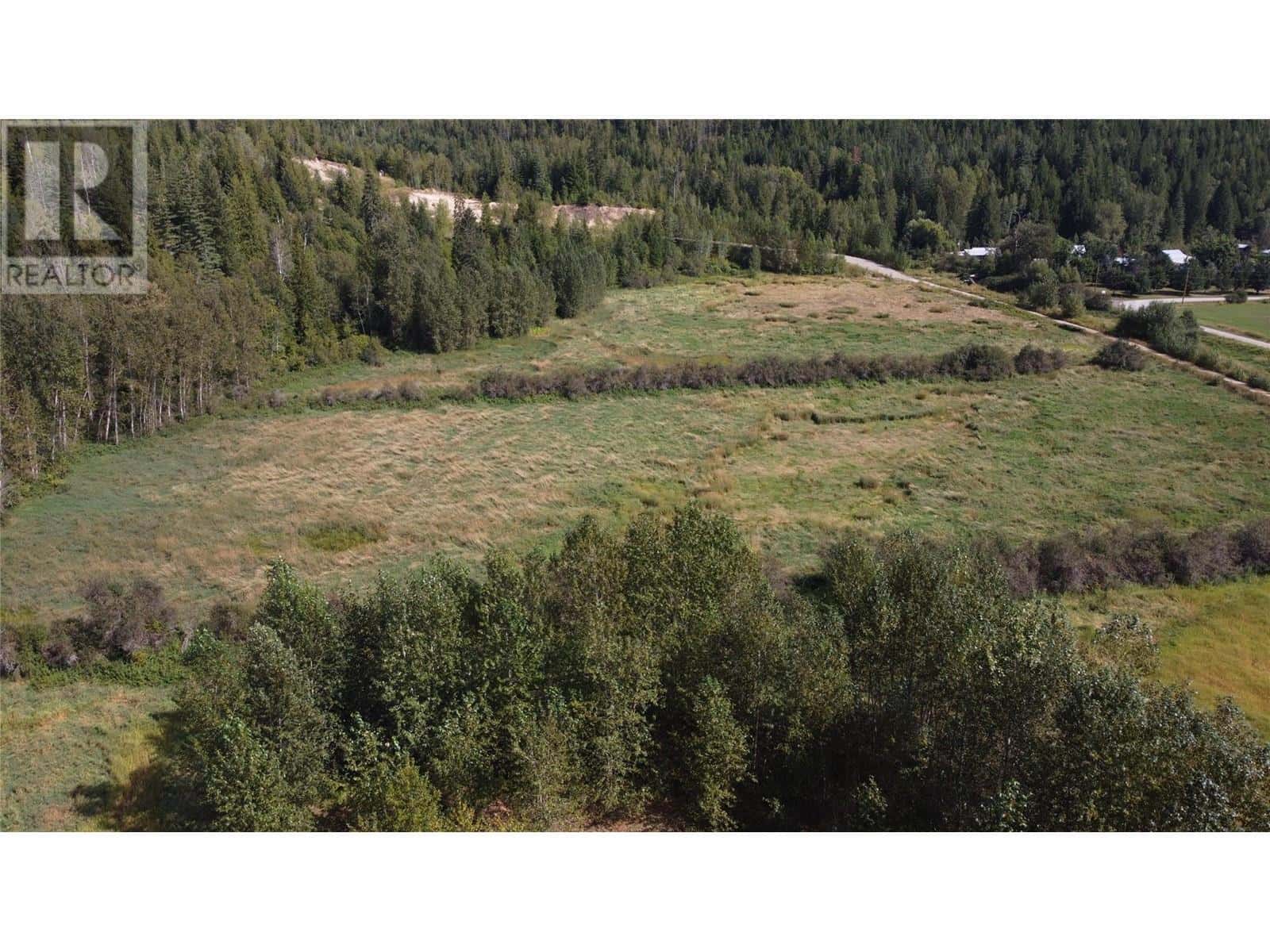 Lot 2 Oxbow Frontage Road — Malakwa, British Columbia - Photo 4 of 23