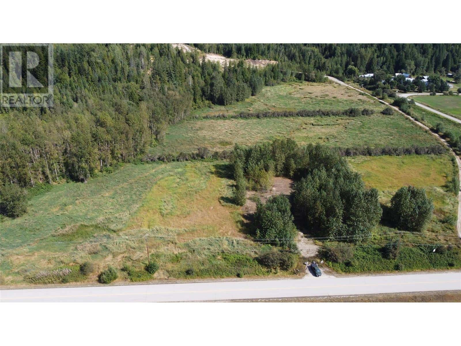Lot 2 Oxbow Frontage Road — Malakwa, British Columbia - Photo 5 of 23