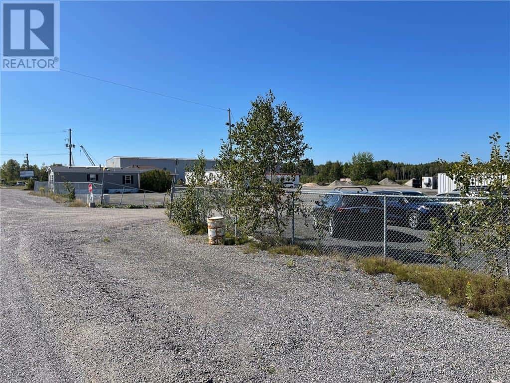 146 Fielding Road — Lively, Ontario - Photo 2 of 23