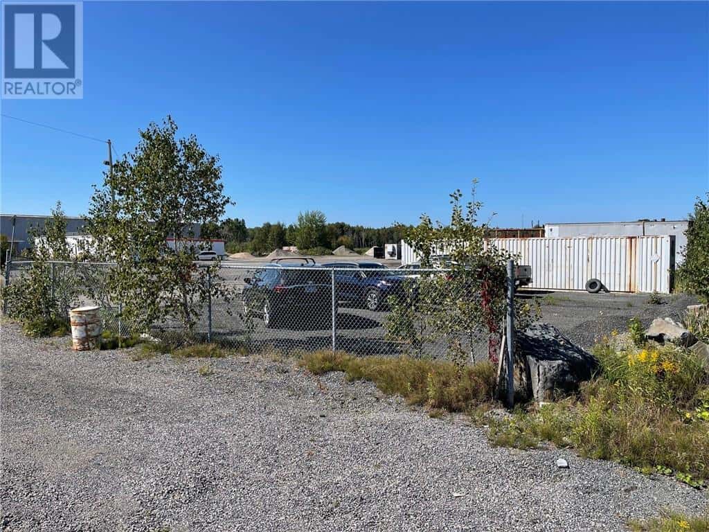 146 Fielding Road — Lively, Ontario - Photo 3 of 23