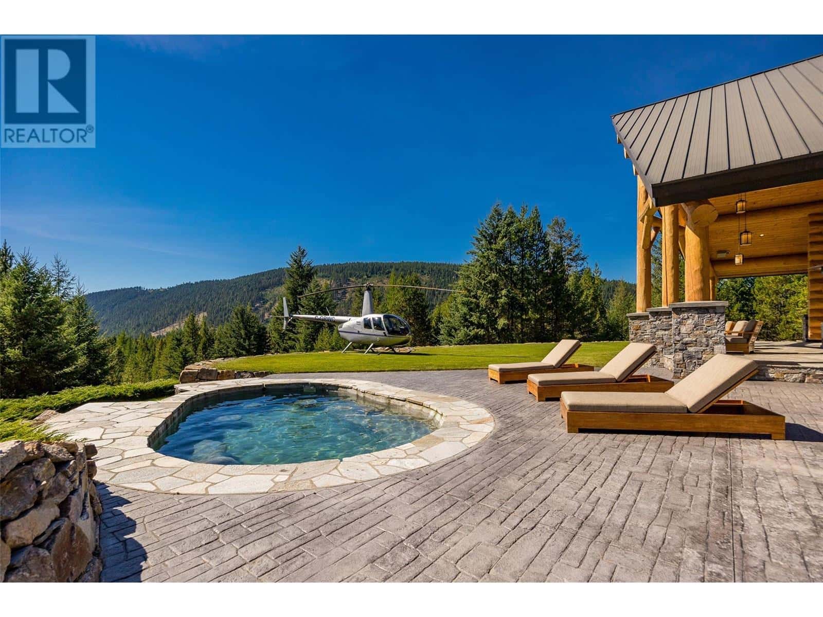 585 Beaver Creek Road — Beaverdell, British Columbia - Photo 2 of 63