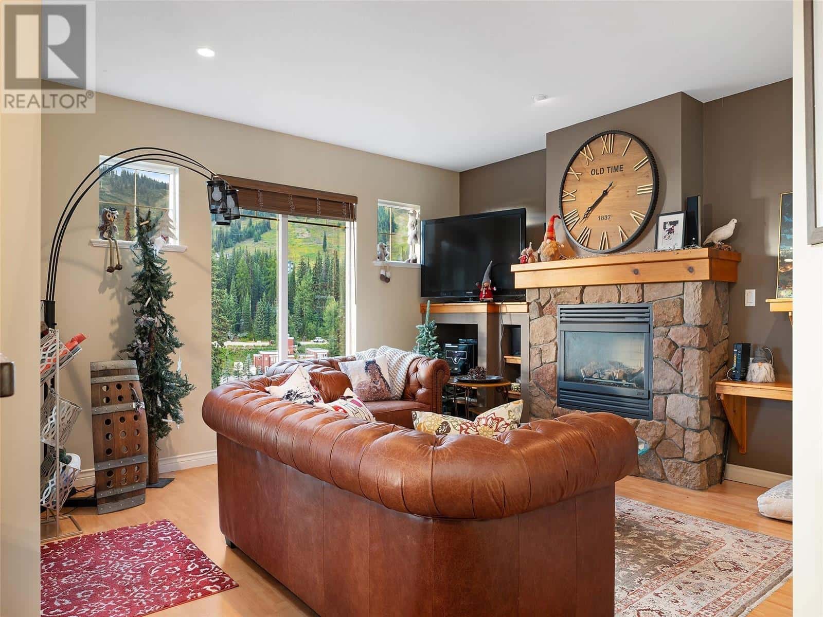 415 Silver Queen Road Unit# 2 — Silver Star, British Columbia - Photo 4 of 24