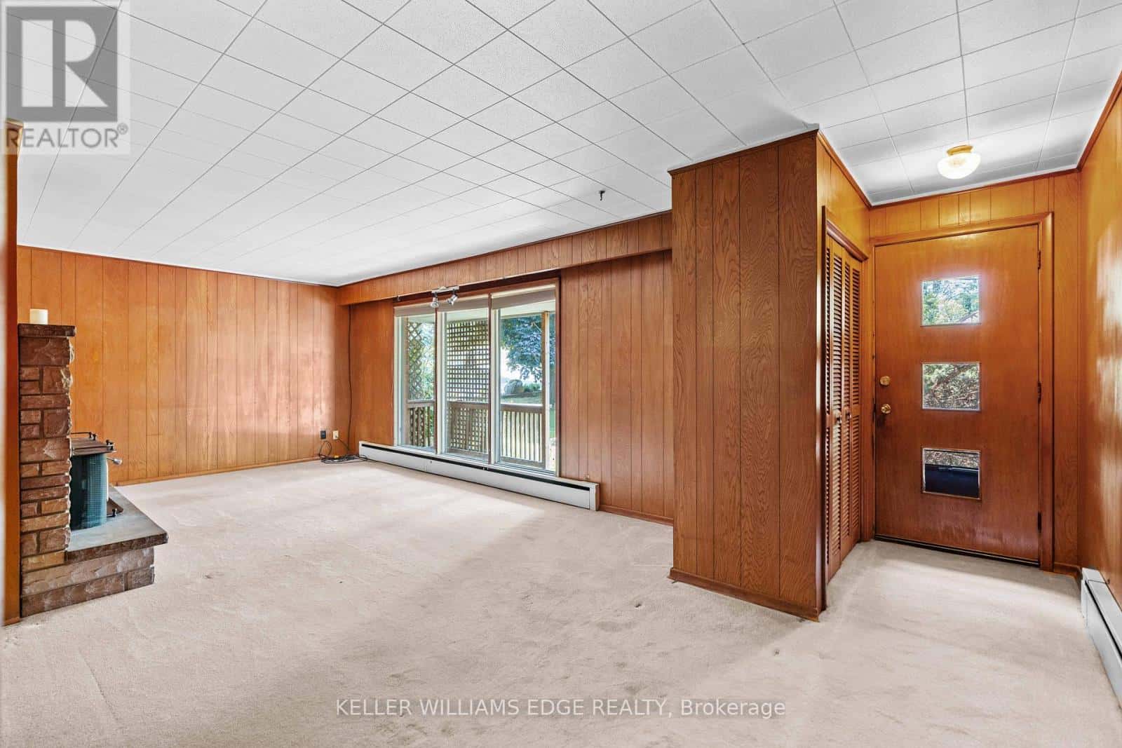 1352 CENTRE ROAD — Hamilton (Carlisle), Ontario - Photo 4 of 40