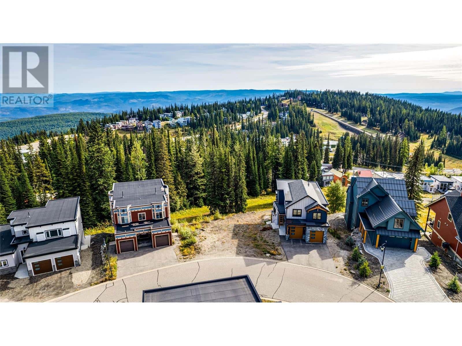 140 Arnica Lane — Silver Star, British Columbia - Photo 4 of 20