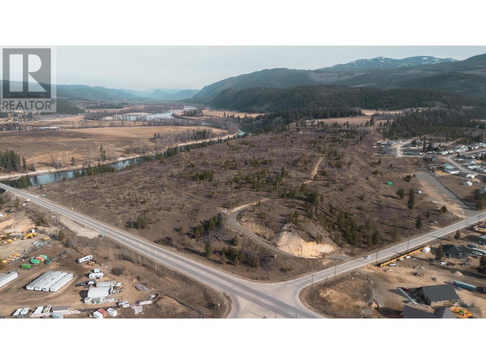 5088 BARRIERE TOWN Road — Barriere, British Columbia - Main photo