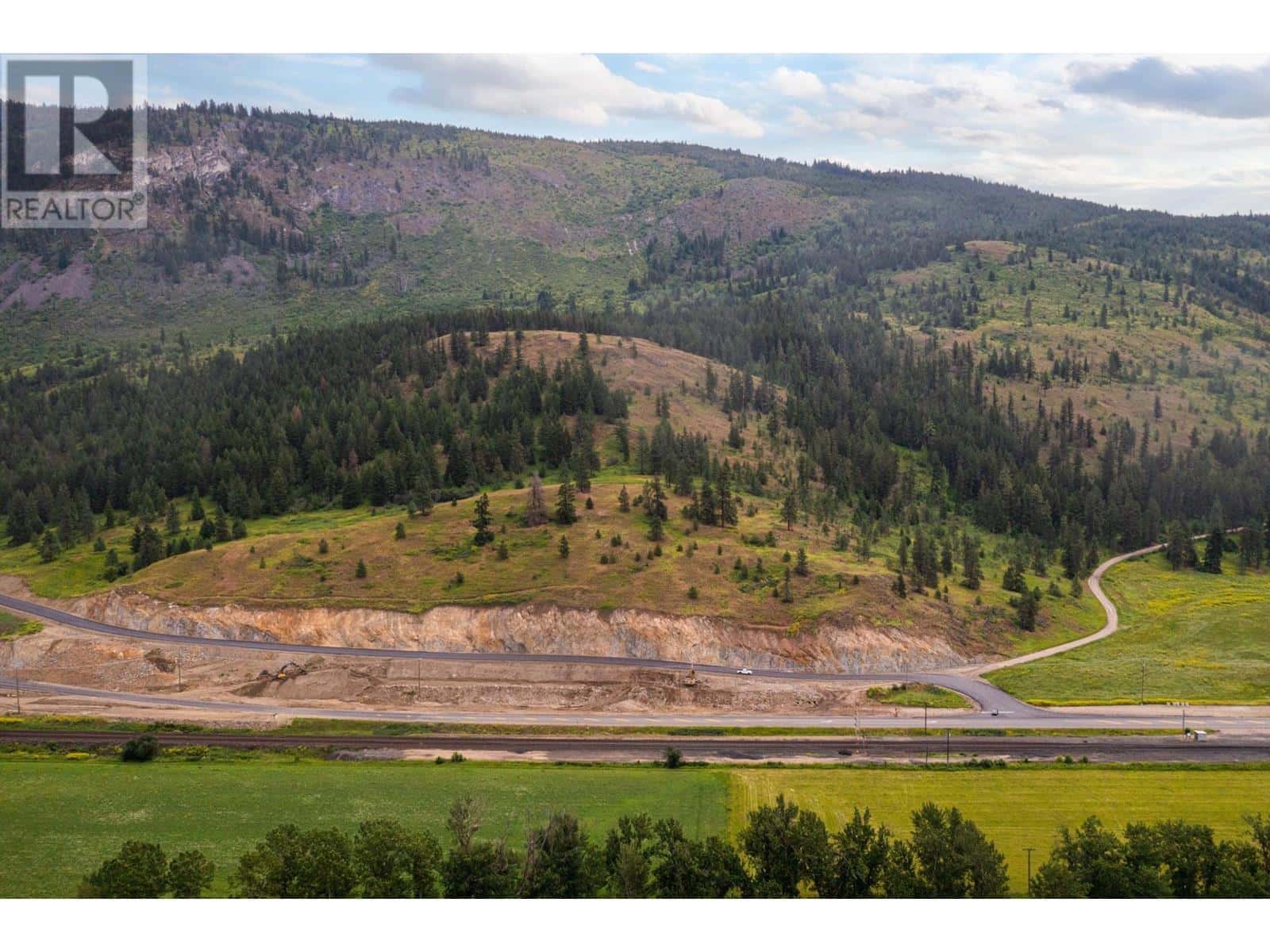 6189 TRANS CANADA Highway — Chase, British Columbia - Photo 3 of 14