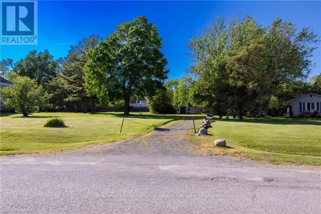 4 STARR PLACE — Kingston (Kingston East (Incl CFB Kingston)), Ontario - Photo 5 of 12