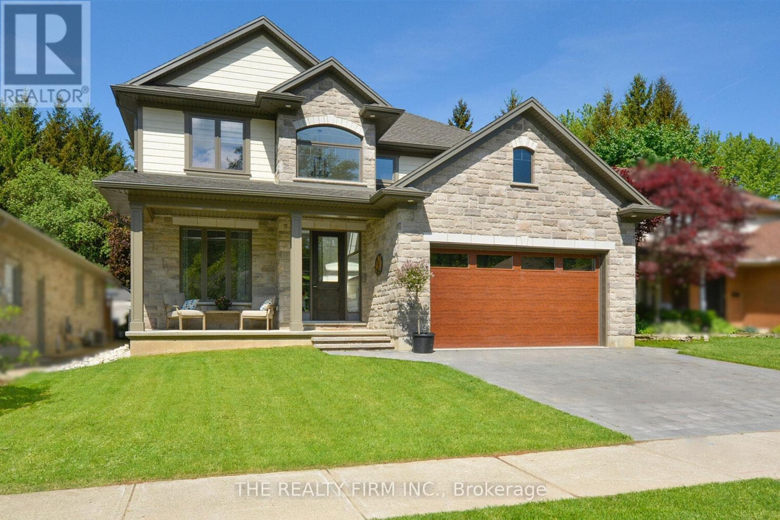 289 KING STREET — Southwest Middlesex (Glencoe), Ontario - Main photo