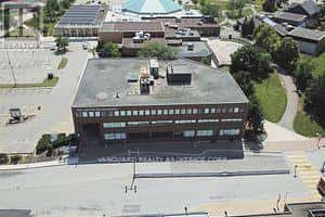 Mississauga (Sheridan), Ontario — Mississauga (Sheridan), Ontario - Photo 4 of 11