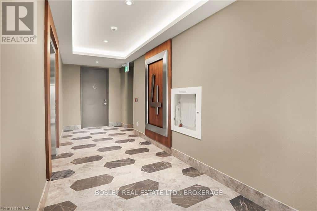 406 - 3823 TERRACE LANE — Fort Erie (Crystal Beach), Ontario - Photo 4 of 14