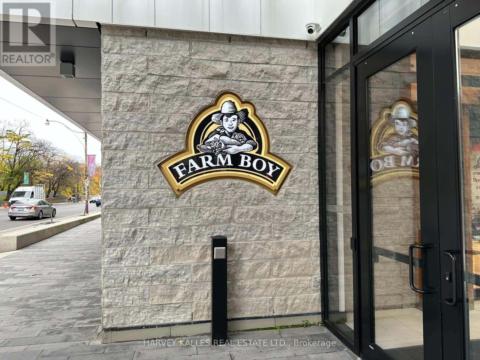 Toronto (Rosedale-Moore Park), Ontario — Toronto (Rosedale-Moore Park), Ontario - Photo 4 of 9