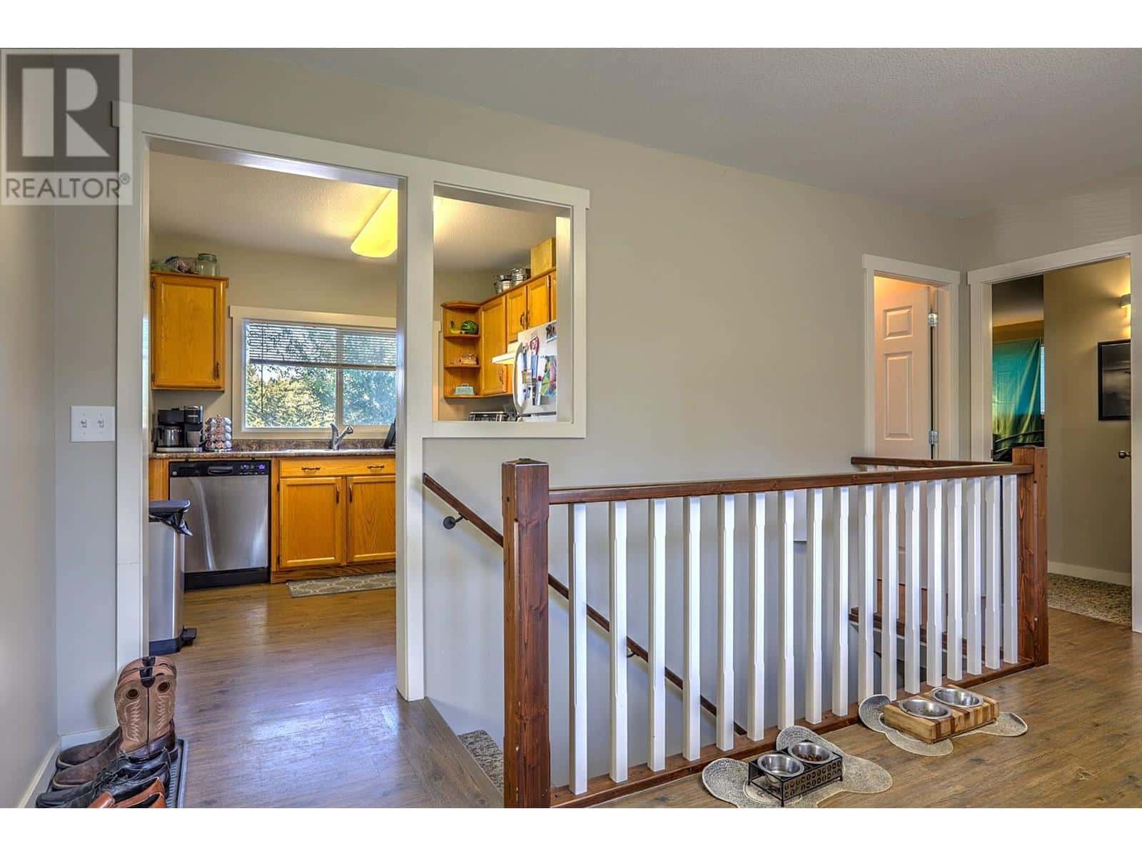 3035 Pleasant Valley Road — Armstrong, British Columbia - Photo 3 of 57