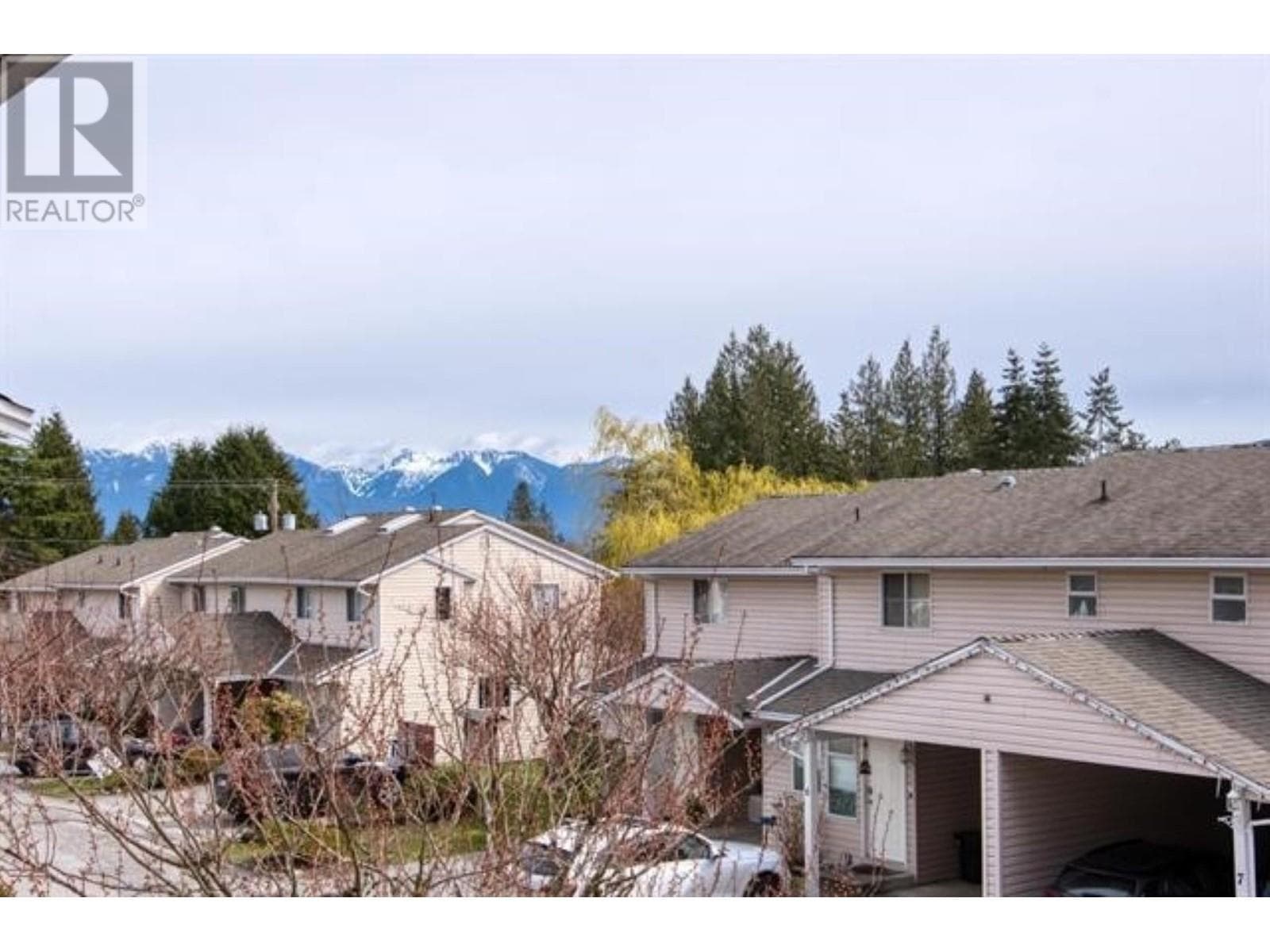 15 765 SCHOOL ROAD — Gibsons, British Columbia - Main photo