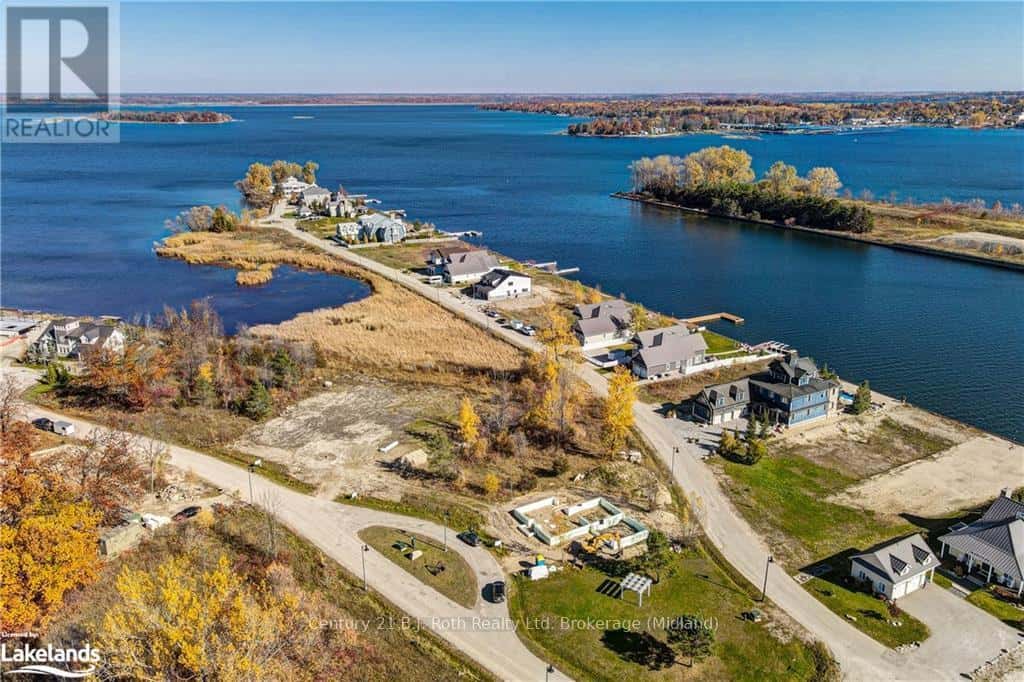 44 - 9 SWAN LANE — Tay (Port McNicoll), Ontario - Photo 5 of 7