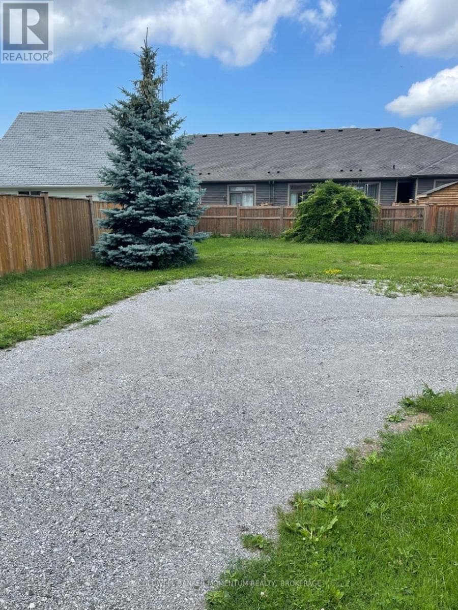 34A OAKDALE AVENUE — St. Catharines (Oakdale), Ontario - Main photo