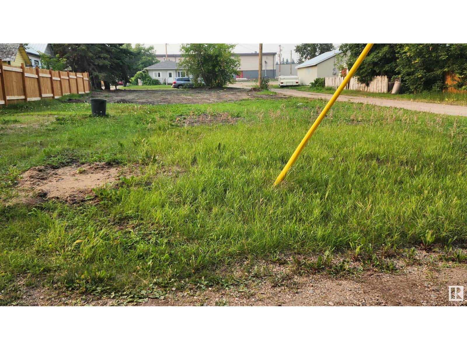 5113 52 AV — Elk Point, Alberta - Photo 5 of 5