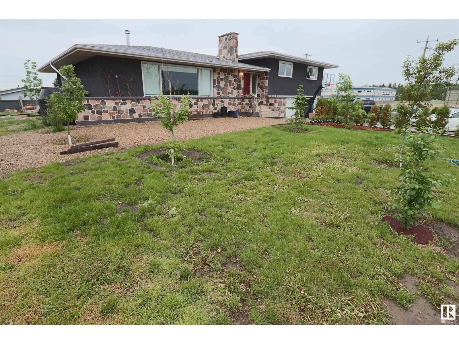 4601 52 ST — Thorsby, Alberta - Main photo