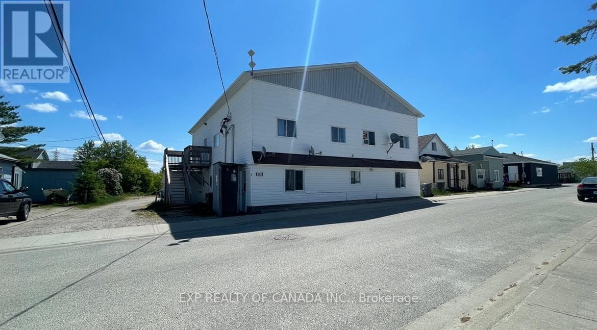 636 D'IBERVILLE STREET — Iroquois Falls, Ontario - Main photo