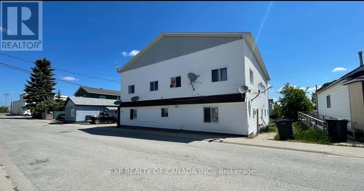 636 D'IBERVILLE STREET — Iroquois Falls, Ontario - Photo 4 of 22