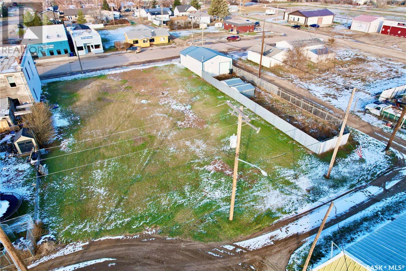 402 Second STREET — Dundurn, Saskatchewan - Photo 2 of 13