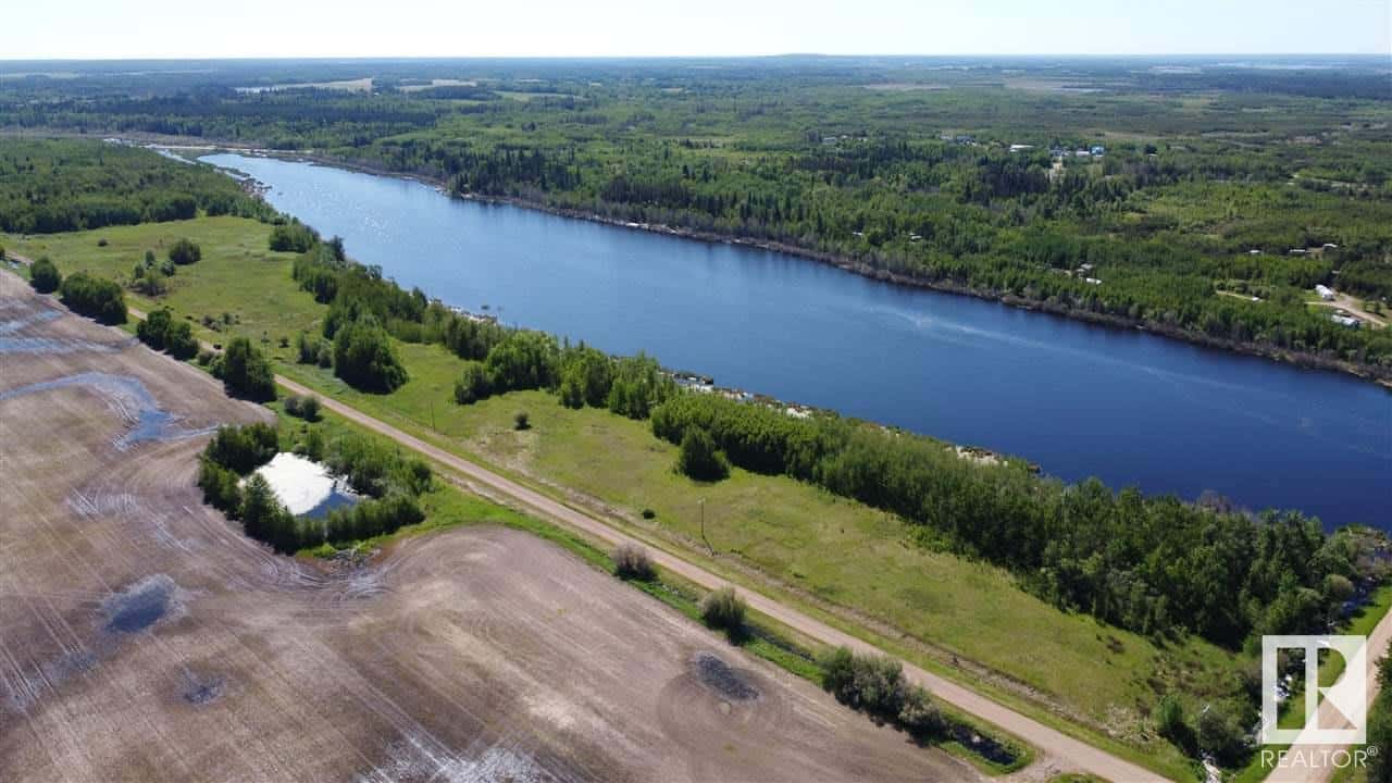 TWP RD 610 RR 245 — Rural Westlock County, Alberta - Photo 3 of 17