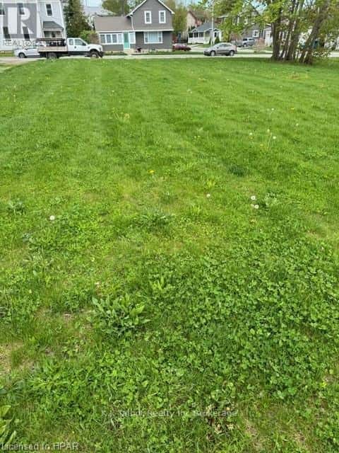 84 KING STREET — Central Huron (Clinton), Ontario - Photo 5 of 6