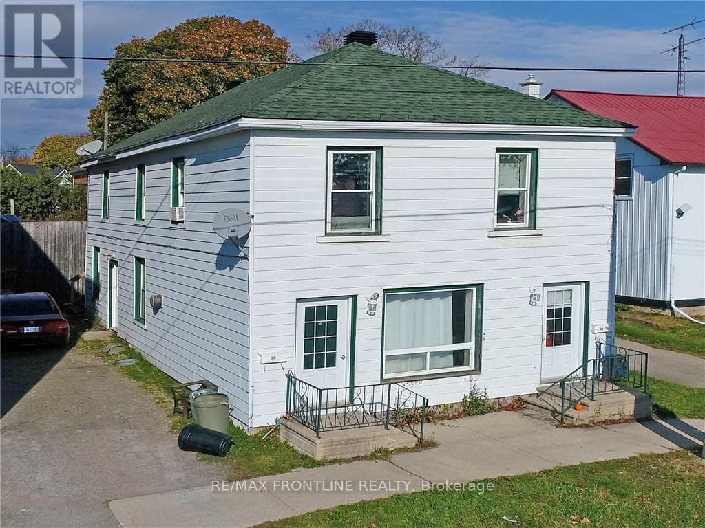 30 WILLIAM STREET E — Smiths Falls, Ontario - Main photo