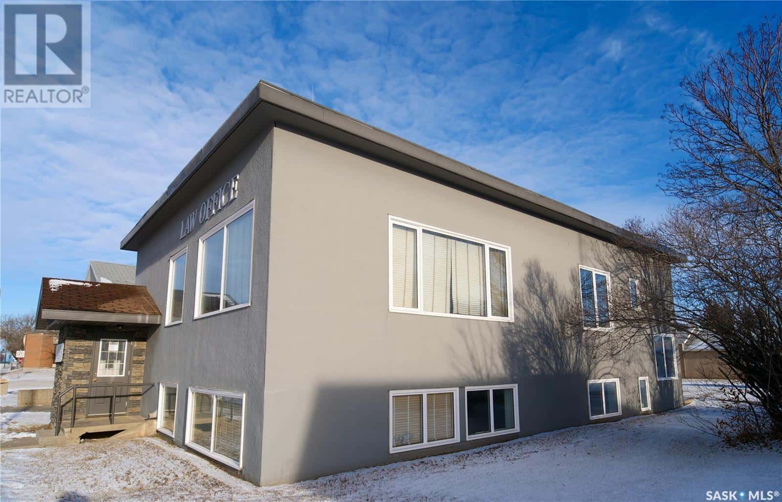 52 Main STREET — Shellbrook, Saskatchewan - Photo 2 of 39