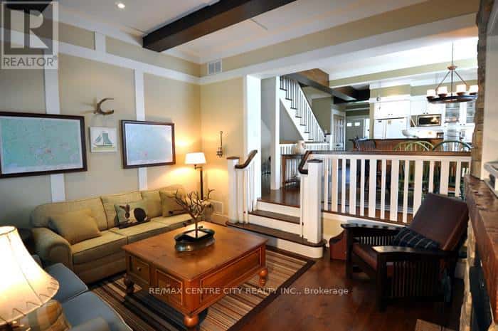 VILLA16 - 1020 BIRCH GLEN ROAD — Lake of Bays (Mclean), Ontario - Photo 3 of 14