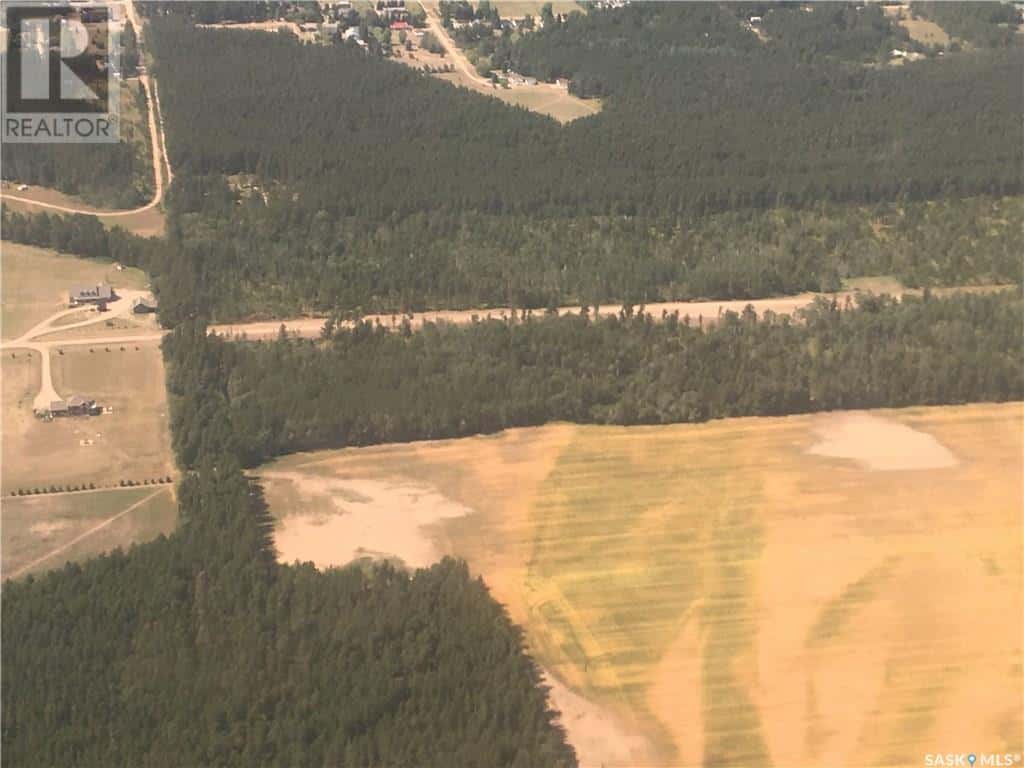 Prime Acreage Parcel 3.13 Acres — Nipawin Rm No. 487, Saskatchewan - Photo 3 of 10