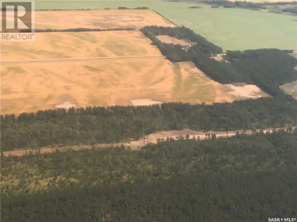 Prime Acreage Parcel 3.13 Acres — Nipawin Rm No. 487, Saskatchewan - Photo 4 of 10