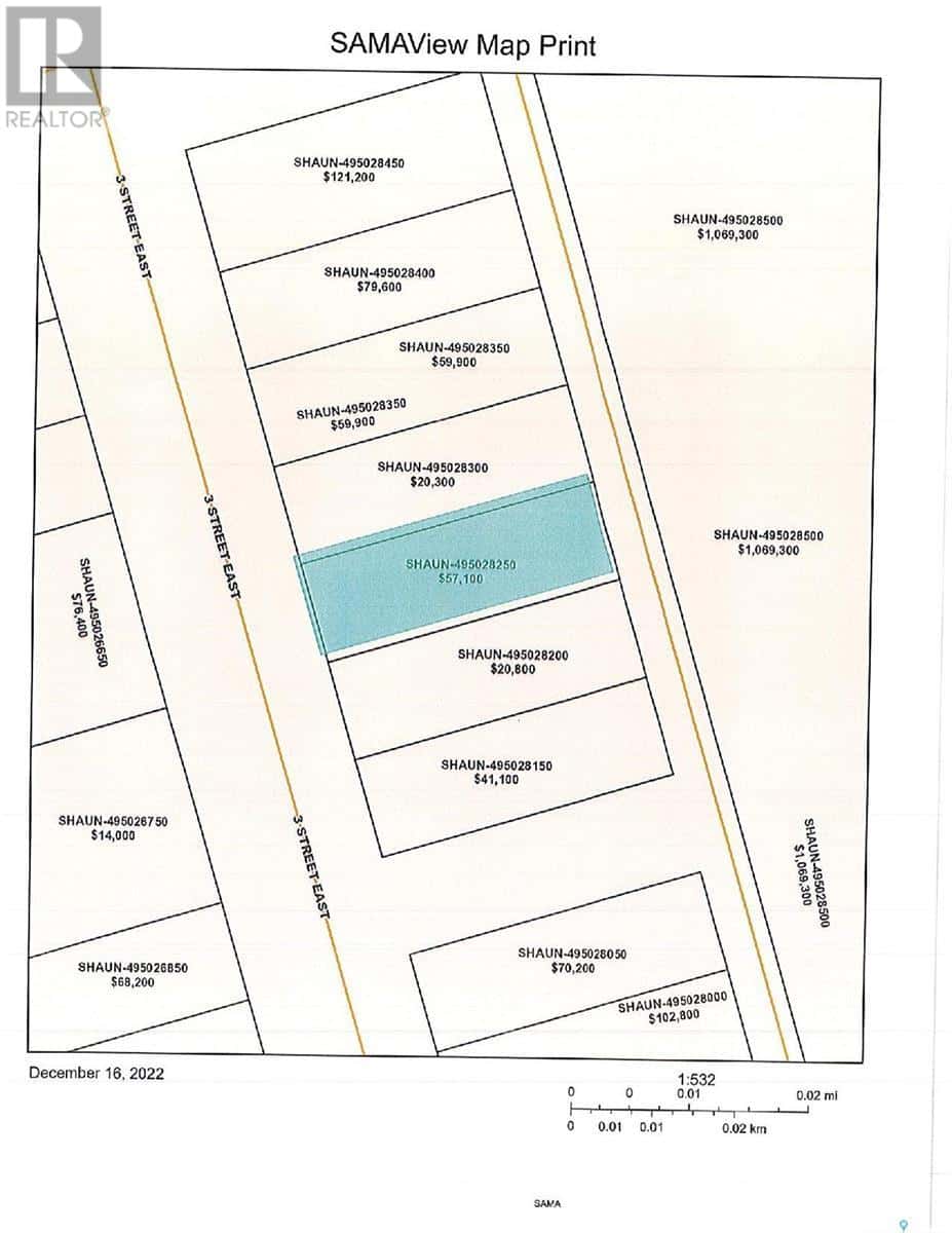 562 3rd STREET E — Shaunavon, Saskatchewan - Photo 2 of 3