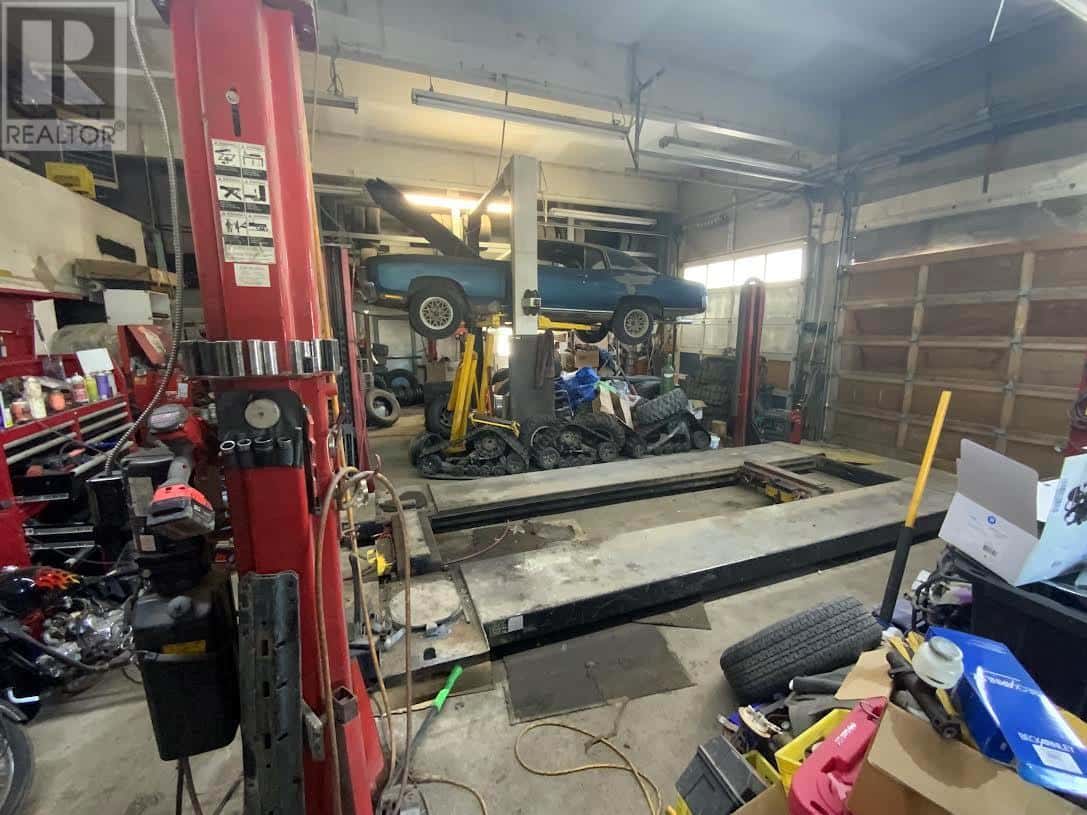 5129 9TH Avenue — Okanagan Falls, British Columbia - Photo 4 of 9