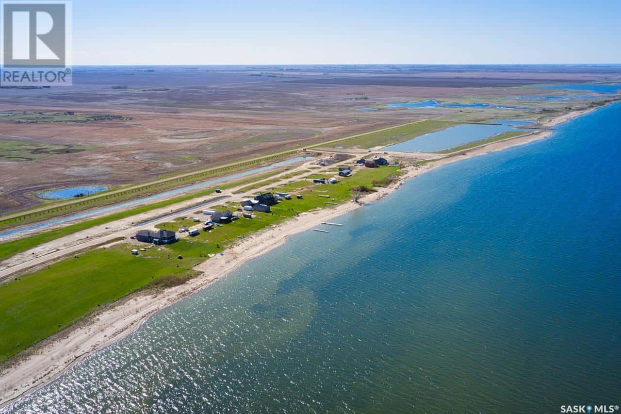 104 Sunset Acres LANE — Last Mountain Valley RM No. 250, Saskatchewan - Photo 3 of 50