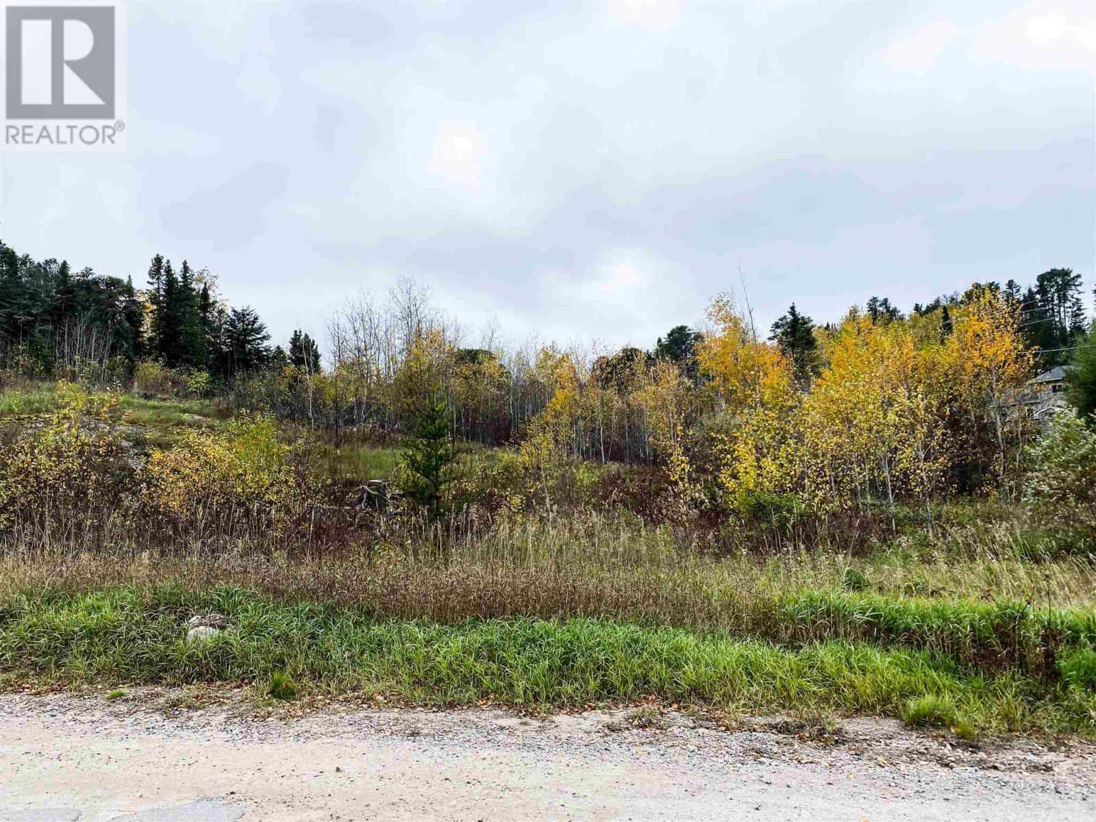 27 Howey ST — Red Lake, Ontario - Photo 2 of 9