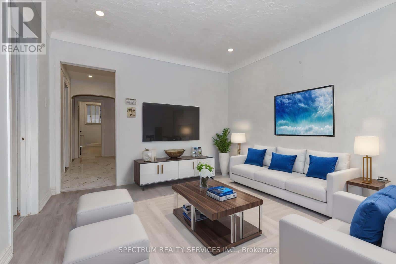 55 HAMILTON STREET — St. Catharines (Western Hill), Ontario - Photo 5 of 28