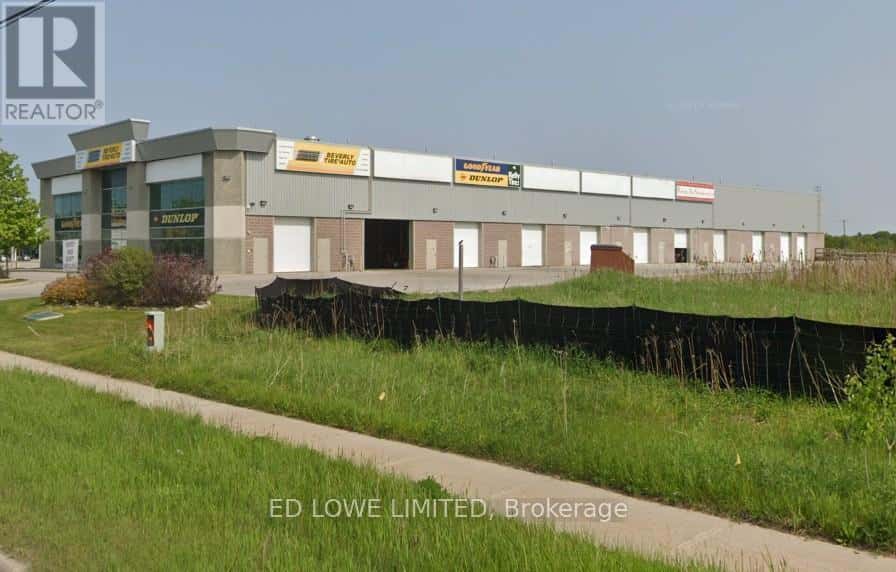 P - 142 COMMERCE PARK DRIVE — Barrie (0 West), Ontario - Photo 3 of 8