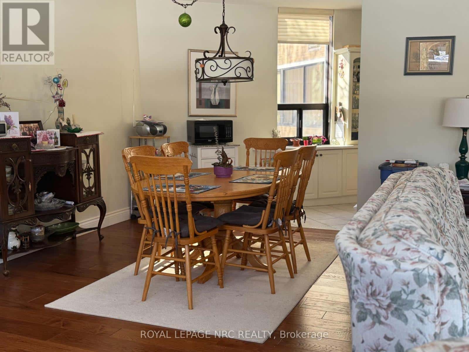 102A - 190 HIGHWAY 20 W — Pelham (Fonthill), Ontario - Photo 4 of 23