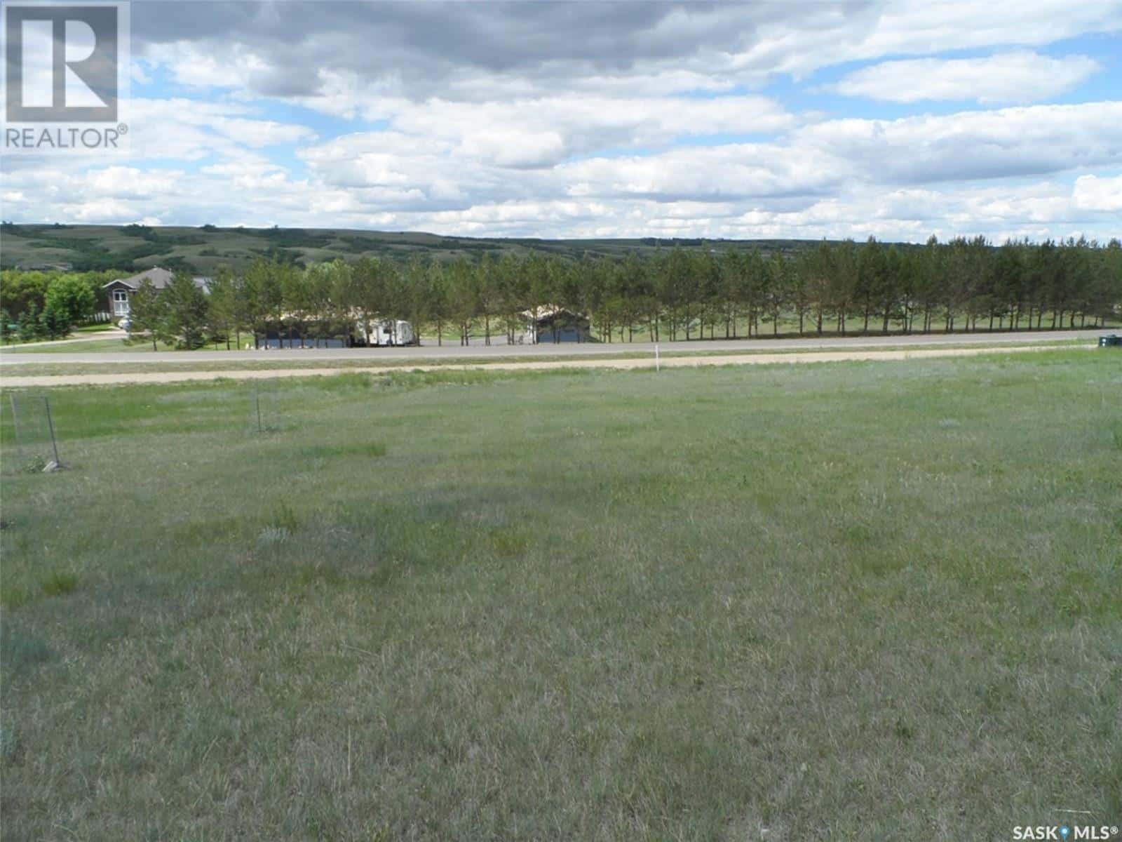 2 Ross PLACE — North Grove, Saskatchewan - Photo 2 of 4