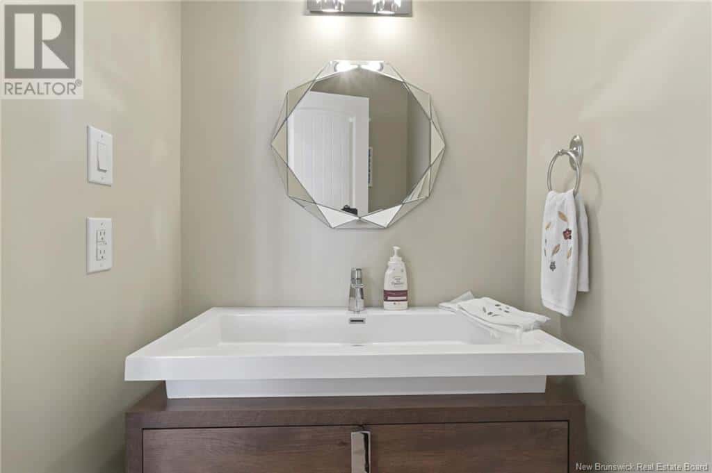 19 Leopold Goguen Road — Sainte-Marie-De-Kent, New Brunswick - Photo 3 of 50