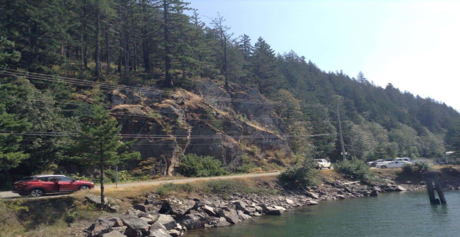 6116 ROCKWELL DRIVE, Harrison Lake — Agassiz, British Columbia - Photo 2 of 3